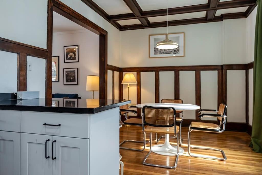 Luxe Mid-Century Styled Historic Townhouse #1 Villa Detroit Eksteriør billede